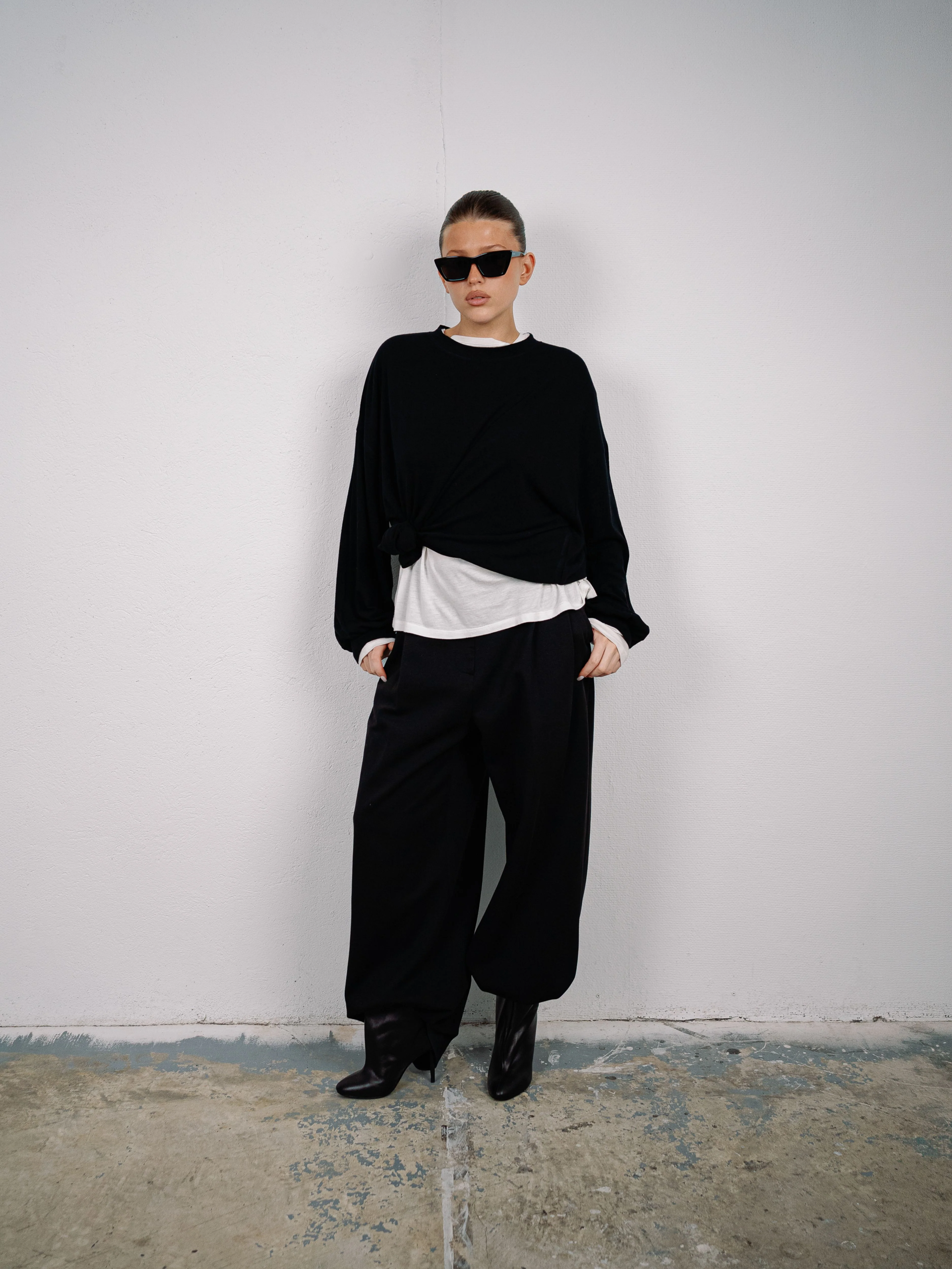 Basic Long Sleeve Tee Black - Image 5