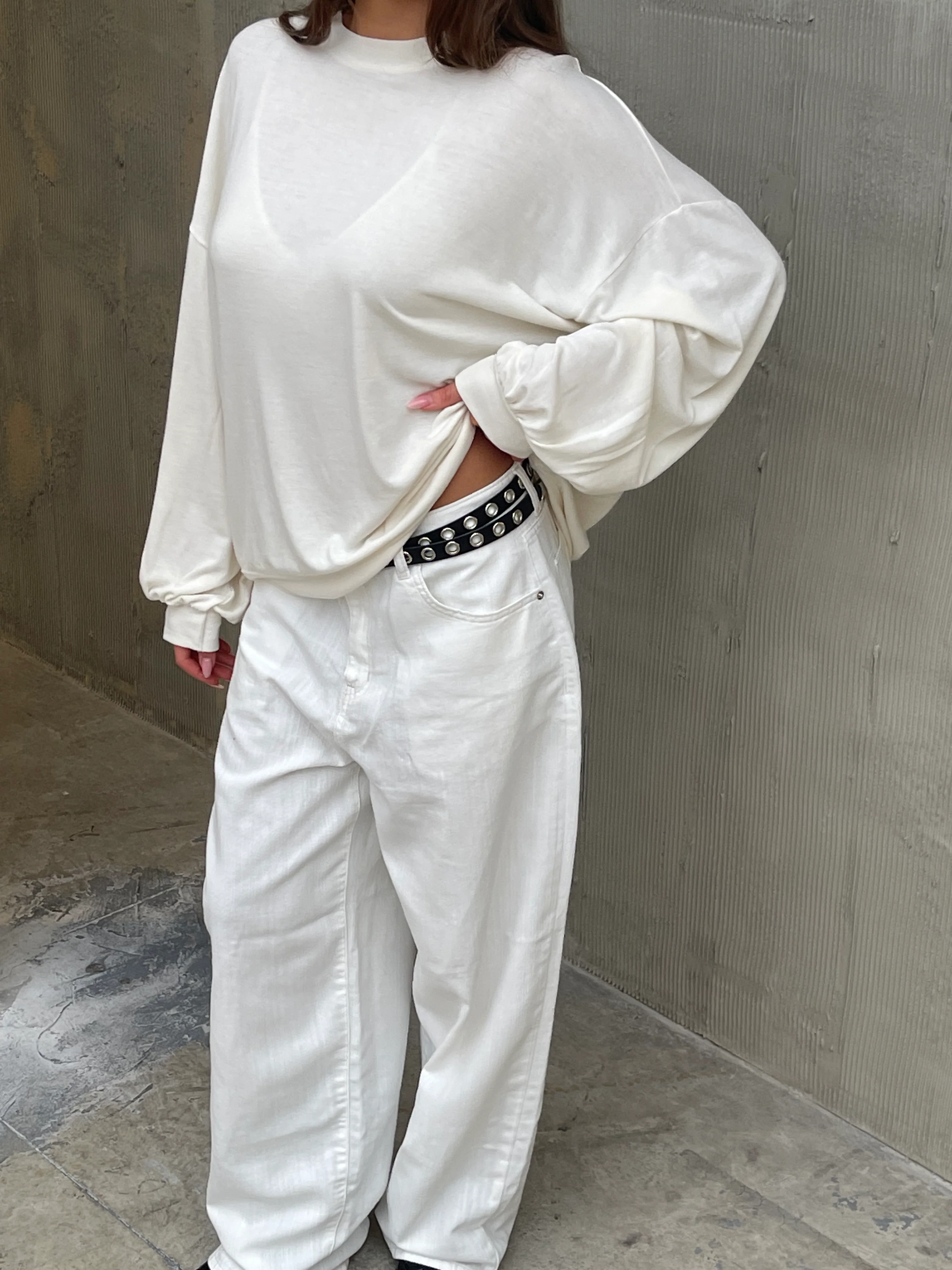 Basic Long Sleeve Tee Ivory - Image 4