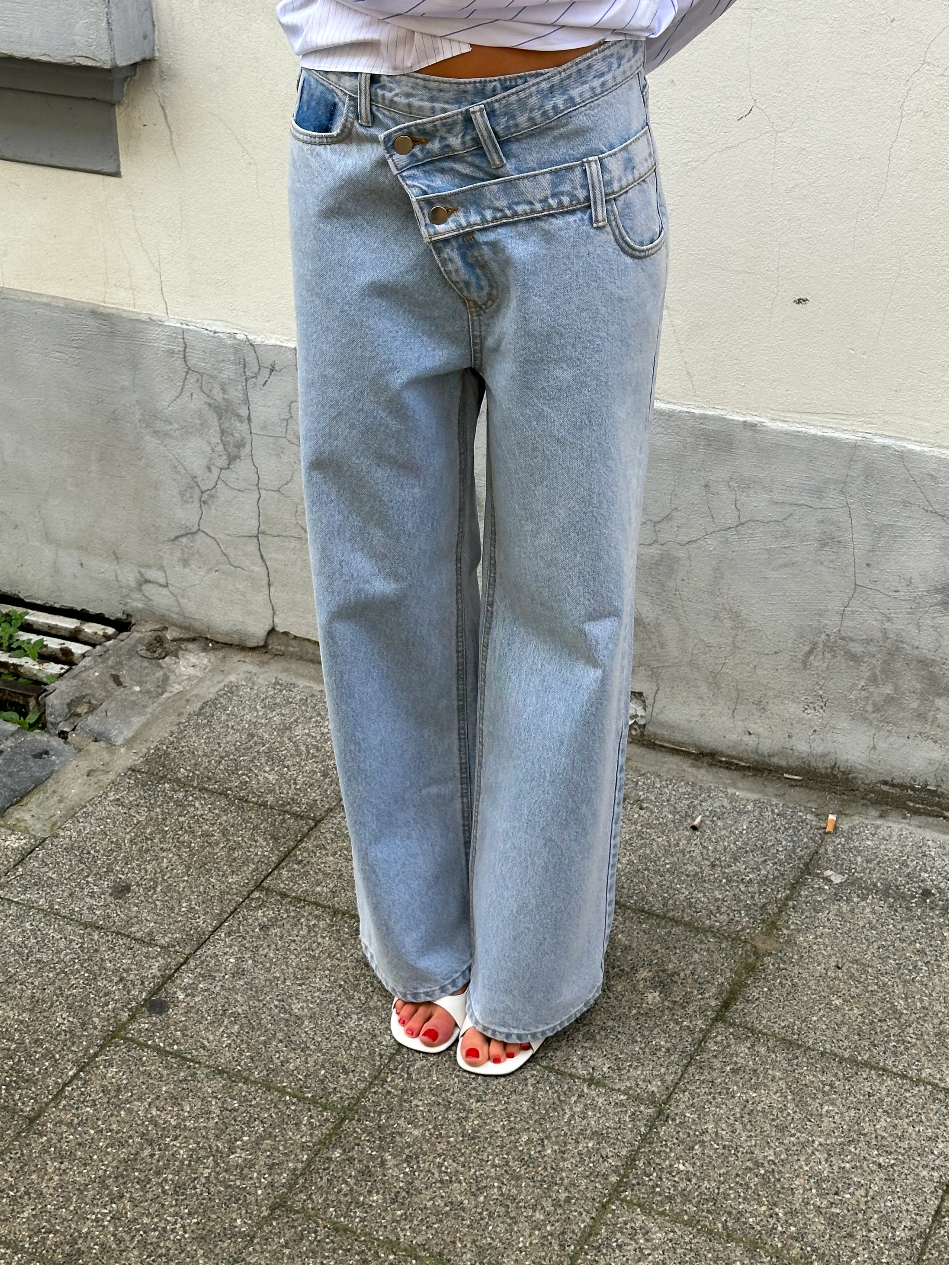 Criss Cross Jeans Light Blue - Image 6