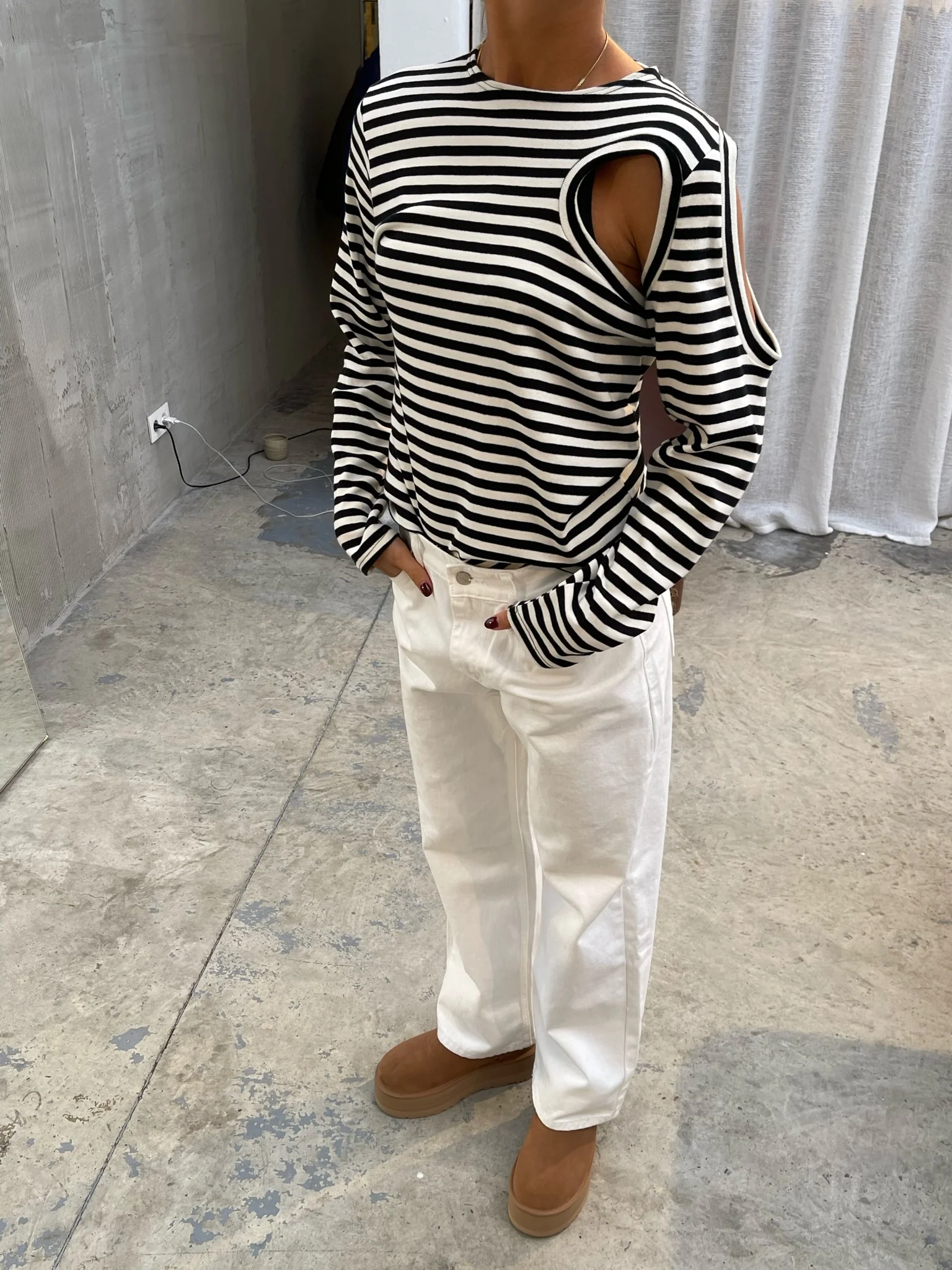 Cut Out Striped Long Sleeve Tee - Image 9