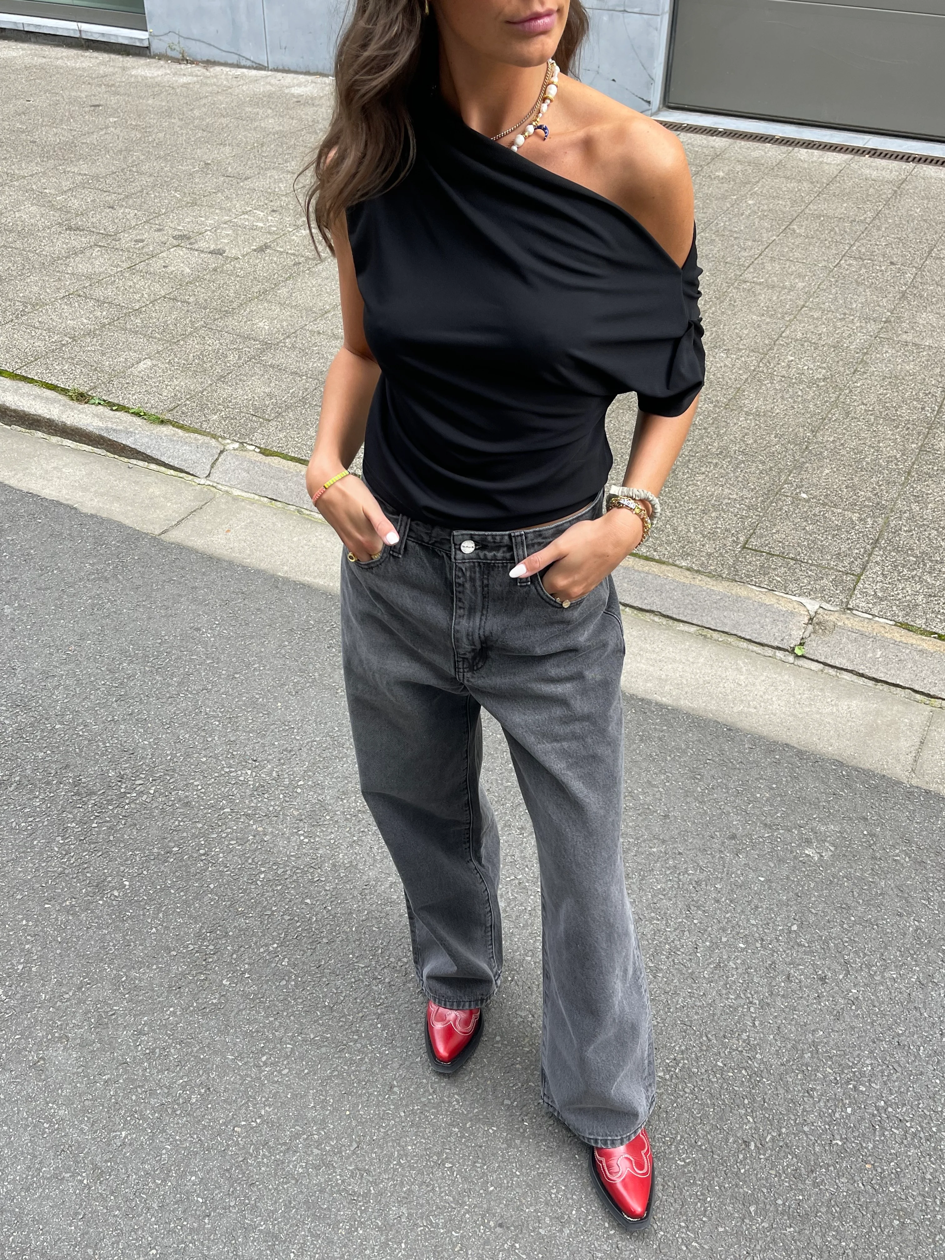 Draped Over Shoulder Top Black - Image 11