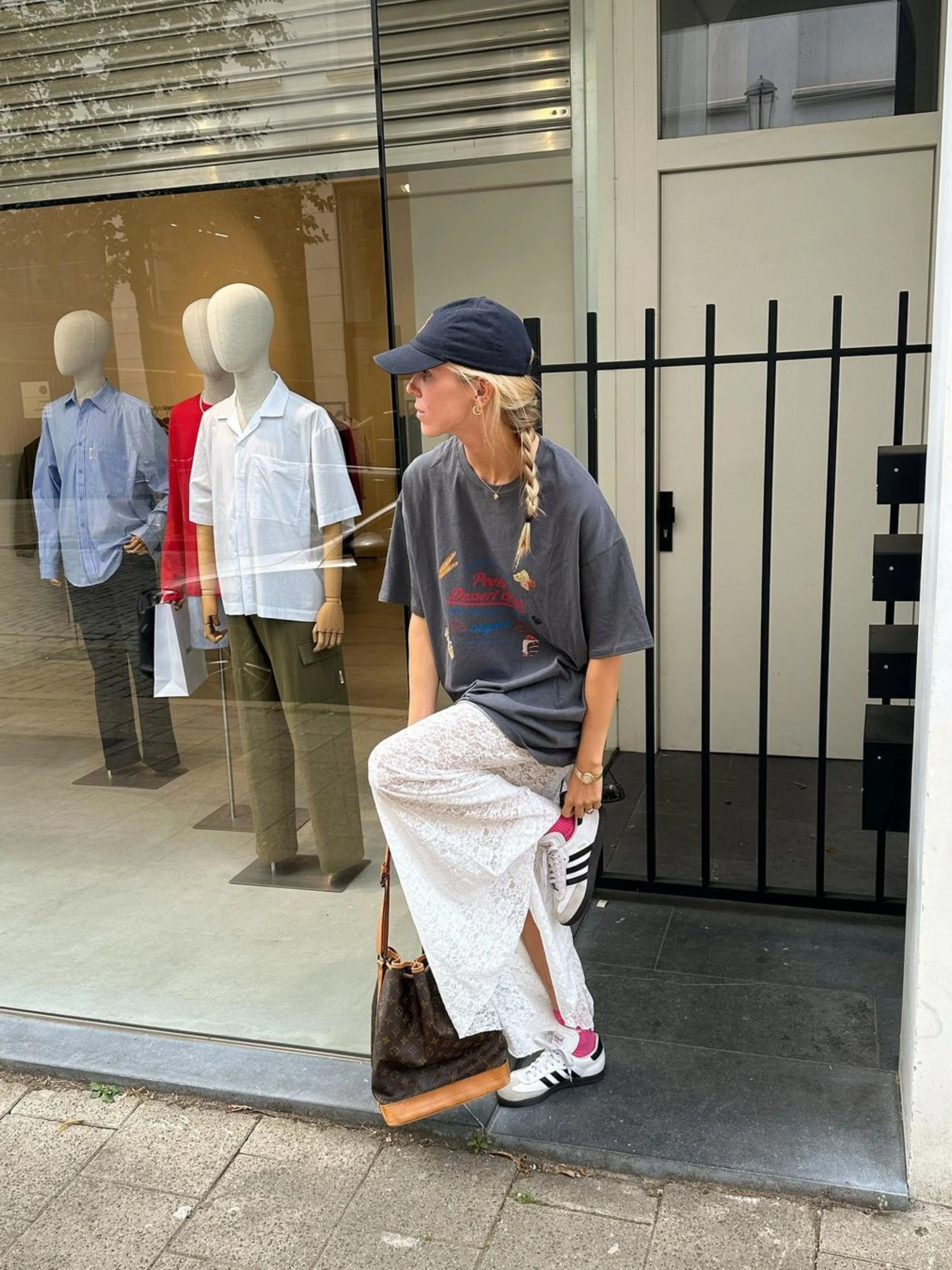 Long Lace Skirt White - Image 11