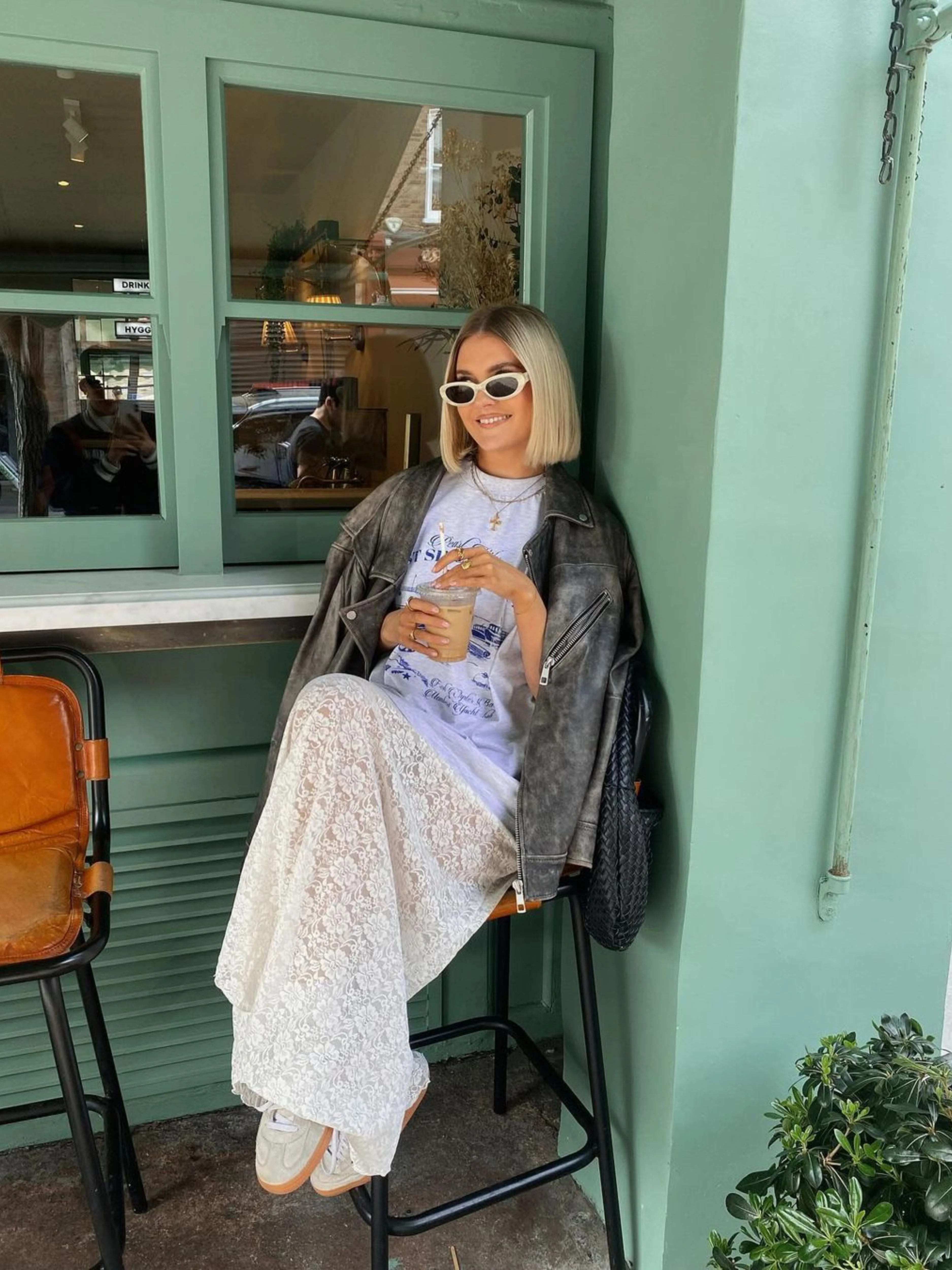 Long Lace Skirt White - Image 9