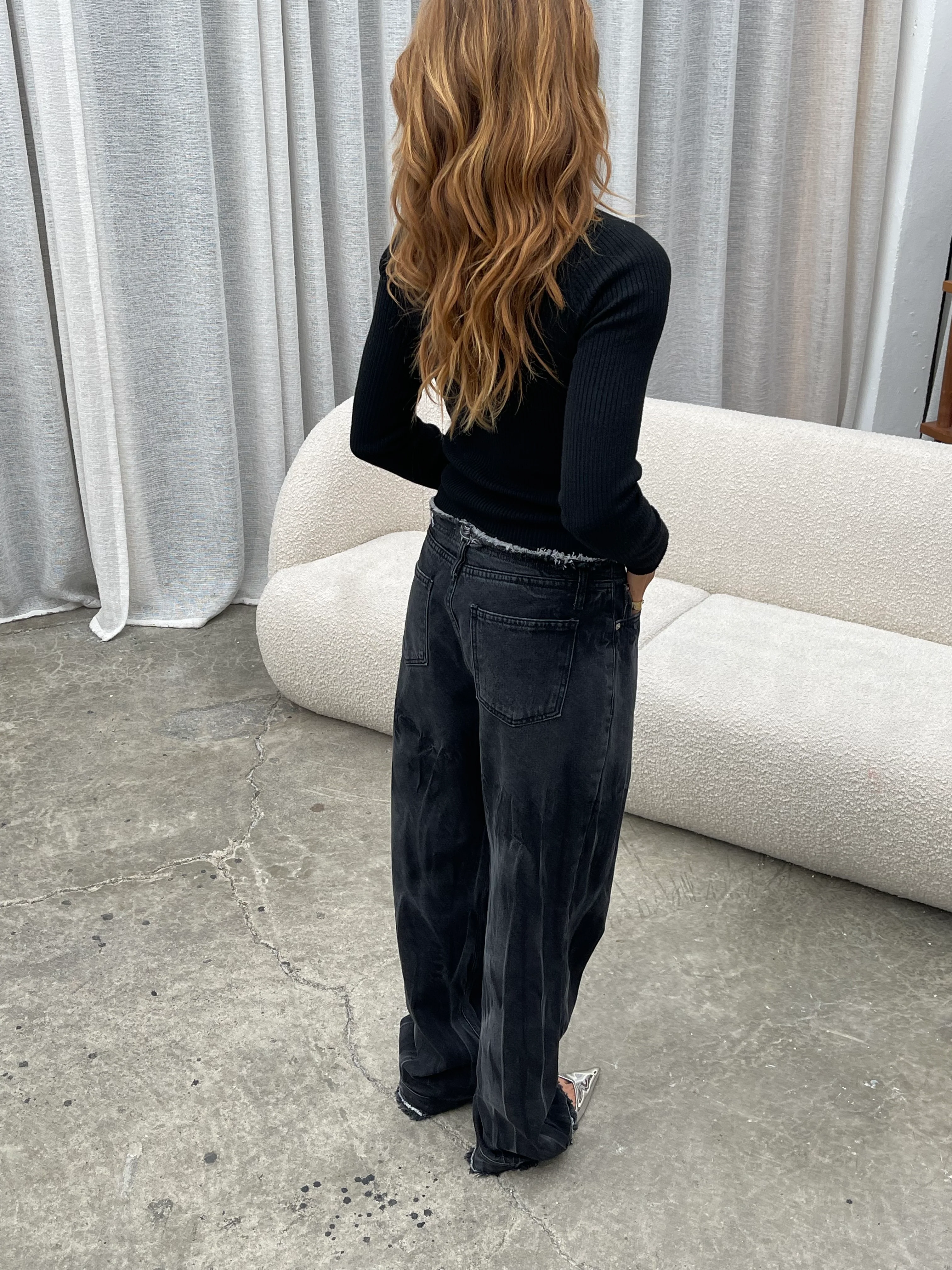 Low Rise Jeans Faded Black - Image 13