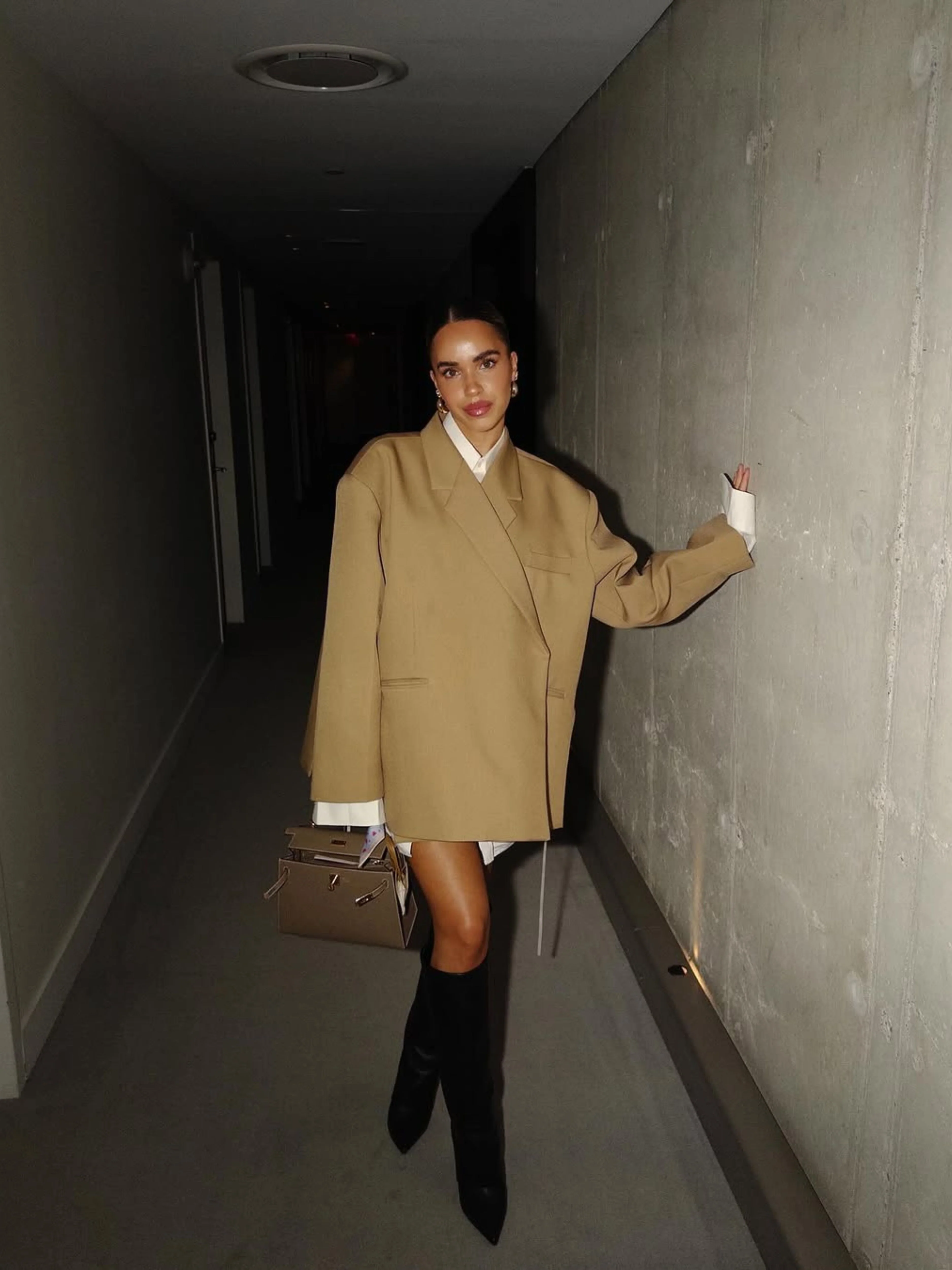 Oversized Side Slit Blazer Camel - Image 4