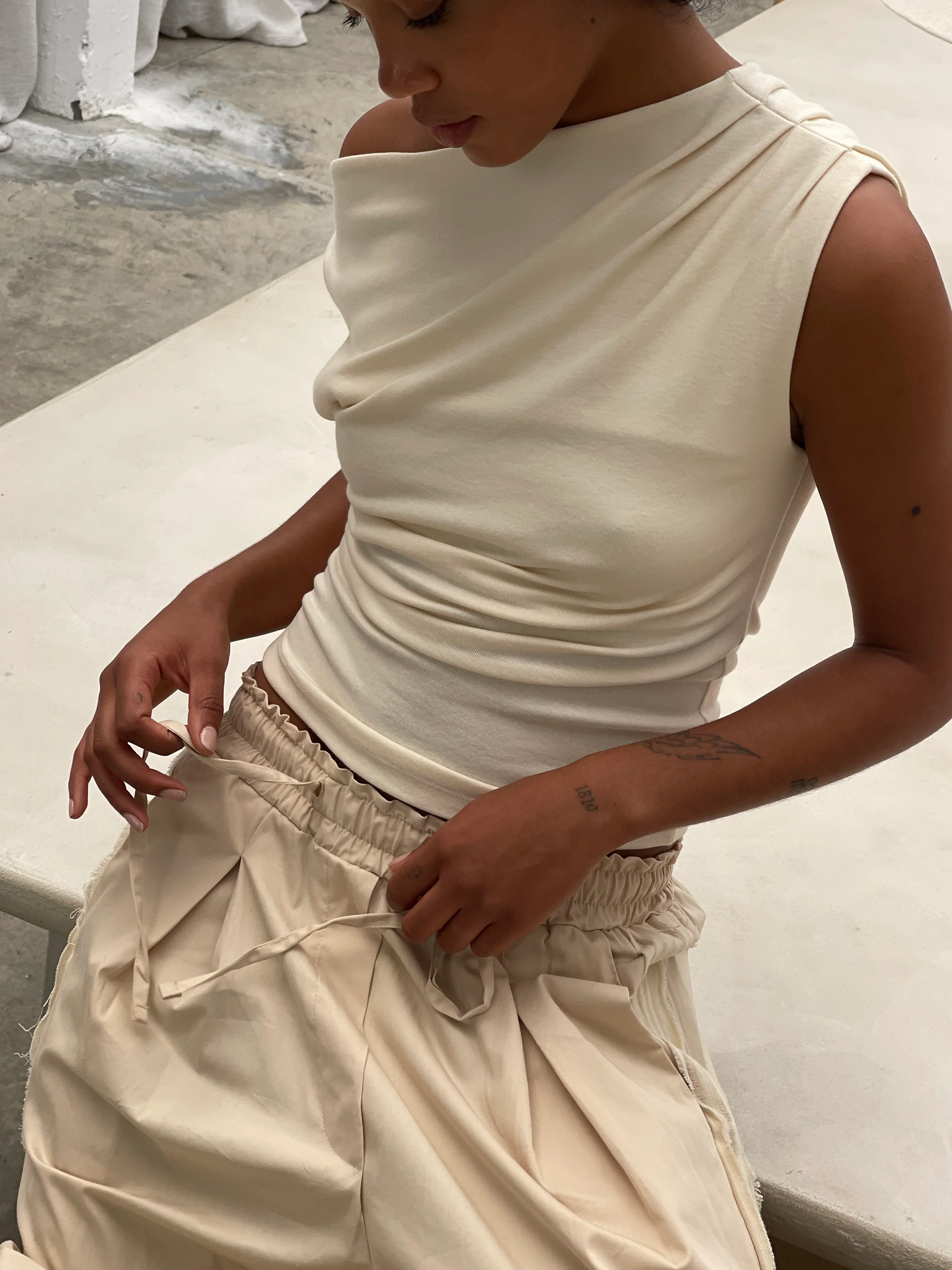 Twisted Draped Top Ivory - Image 5